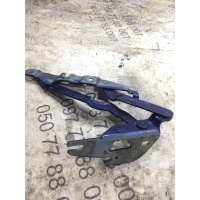 Петля крышки багажника Audi A6 c5 1999 4b5827301e