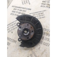 Кулак поворотный передний Volkswagen Passat B8 USA 1VWAT7A31HC007754 2016 561407151C
