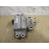 Подушка крепления КПП Volkswagen Passat B7 2012 1K0199555AT