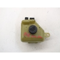 бачок гидроусилителя Mazda Demio DW3W 2000 D063-32-690G