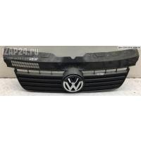 Решетка радиатора Volkswagen Transporter 5 2007 7H0853653