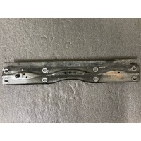распорка стоек Audi S6 C7 2012 4G0803183A