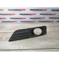 Решетка противотуманной фары правая FORD Focus 2 1337347