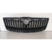 Skoda oe 1z0853668a9b9 решётка радиатора