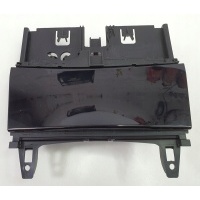 Пепельницу разъем 12v мерседес w204 a2046801350