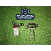 петля двери Toyota Mark II GX100 1999.10 68760-22040