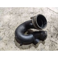 Патрубок интеркулера Audi 80 B4 1993 028129627h