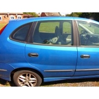 Дверь правое задняя nissan almera tino 2001r 2.2