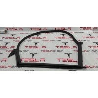 Уплотнитель Tesla Model 3 2019 1090511-00-K