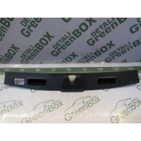 Накладка двери багажника Mercedes ML W164 2007 A1647400030