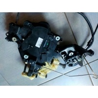 Замок правая caddy дверь przesuwne 2k0843653n