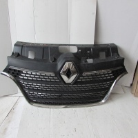 Решетка радиатора renault master iv