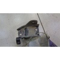 Кронштейн КПП Mitsubishi Diamante 1995-2005 1995 MD759374