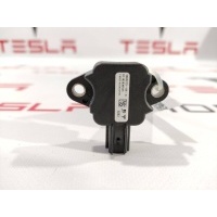 датчик удара Tesla Model S 2018 1005275-00-A