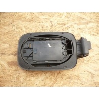 Audi q3 2012 - панель горловина топлива 8u0809906