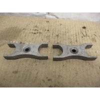 Скоба (кронштейн) крепления форсунки Volkswagen Tiguan 1 2010 03L130216A