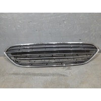 Решетка радиатора Ford Fiesta 6 1778257