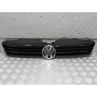 Решетка радиатора Volkswagen Jetta 2011 5C6853653