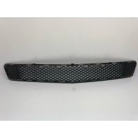 Решётка центральная бампера мерседес c класса w204