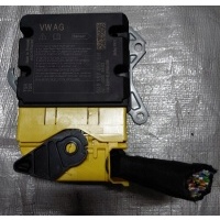 Volkswagen audi q3 83a блок senser airbag 5q0959655bn