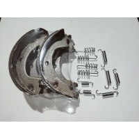 Колодки стояночного тормоза Mercedes-Benz Sprinter W906 BP53156, A9064200420