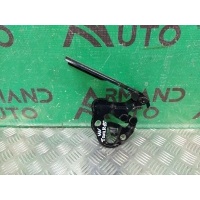 петля капота Volkswagen Touareg 3 2018-нв 760823302c