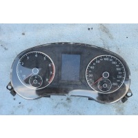 Щиток приборов (приборная панель) Volkswagen Jetta 6 2013 5C6920872