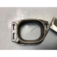 Кронштейн двигателя Volkswagen Passat B5 1998 8D0199335P