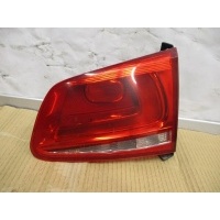 Фонарь крышки багажника правый Volkswagen Touareg 2 2011 7P6945094A