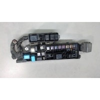 Блок предохранителей Mazda MPV 1999-2005 2003 LD47-66-760