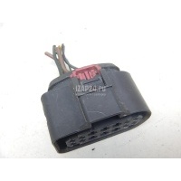Разъем VAG Octavia (A7) (2013 - ) 8W0973737