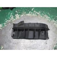 Кронштейн крепления бампера Audi A3 2000 8l0807377d