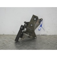 Кронштейн генератора Renault Kangoo 1 (1997-2007) 2003 8200185605
