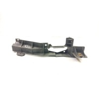 крепление фары (кронштейн фары) левой Land Rover Range Rover 3 2004 7009235