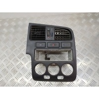 Консоль салона (кулисная часть) Nissan Primera 11 1999 68260