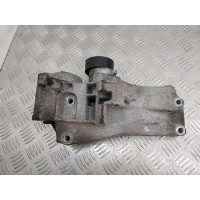 Кронштейн генератора Volkswagen Golf 4 2004 032145169M