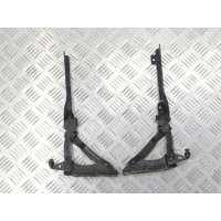 Петля капота Volkswagen Golf 5 2008 5K0823301A/ 5K0823302A