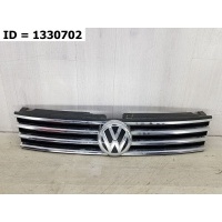Решетка радиатора Volkswagen Touareg II Рест. (2014-2018) 7P6853651MZLL