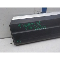 Накладка двери задней левой Volkswagen Tiguan 2011- 5N0854949E
