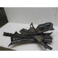 Накладка стекла лобового Mazda 3 BK 2002-2009 BP4K507P1A