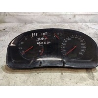 Щиток приборов (приборная панель) Volkswagen Passat B5 1999 3b1919890