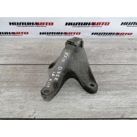 Кронштейн КПП FORD Focus 2 1326816