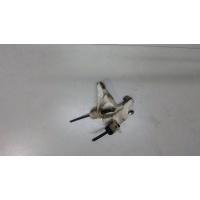 Кронштейн кулисы КПП перед. левая Peugeot 207 2007 243781