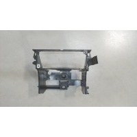 Кронштейн магнитолы перед. левая=правая Volkswagen Passat 5 2000-2005 2004 3b0858757