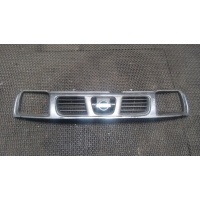 Решетка радиатора Nissan Navara 1997-2004 2001 623102S400