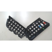 Решетка радиатора Renault Clio 1998-2008 2006 8200272056