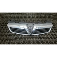 Решетка радиатора Opel Zafira B 2005-2012 2005 6320123,13216644