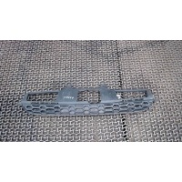 Решетка радиатора Honda HRV 1998-2006 2002 71120S2HJ00