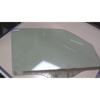 Стекло боковой двери перед. правая Mitsubishi Pajero 2006-2011 2009 5706A232