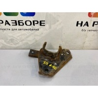 кронштейн подрамника Mazda 6 GG 2005 GJ6A-28-720B